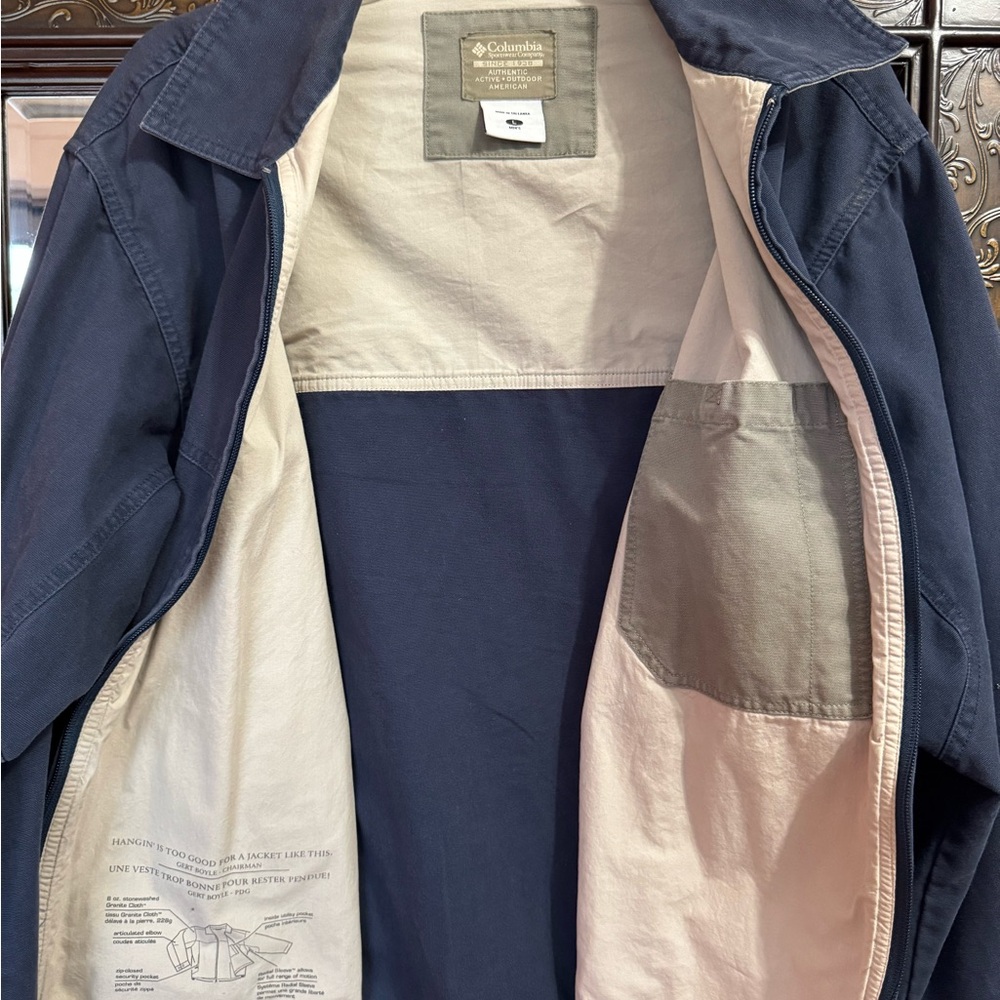 Columbia Men's Blue and Beige Lightweight Jacket